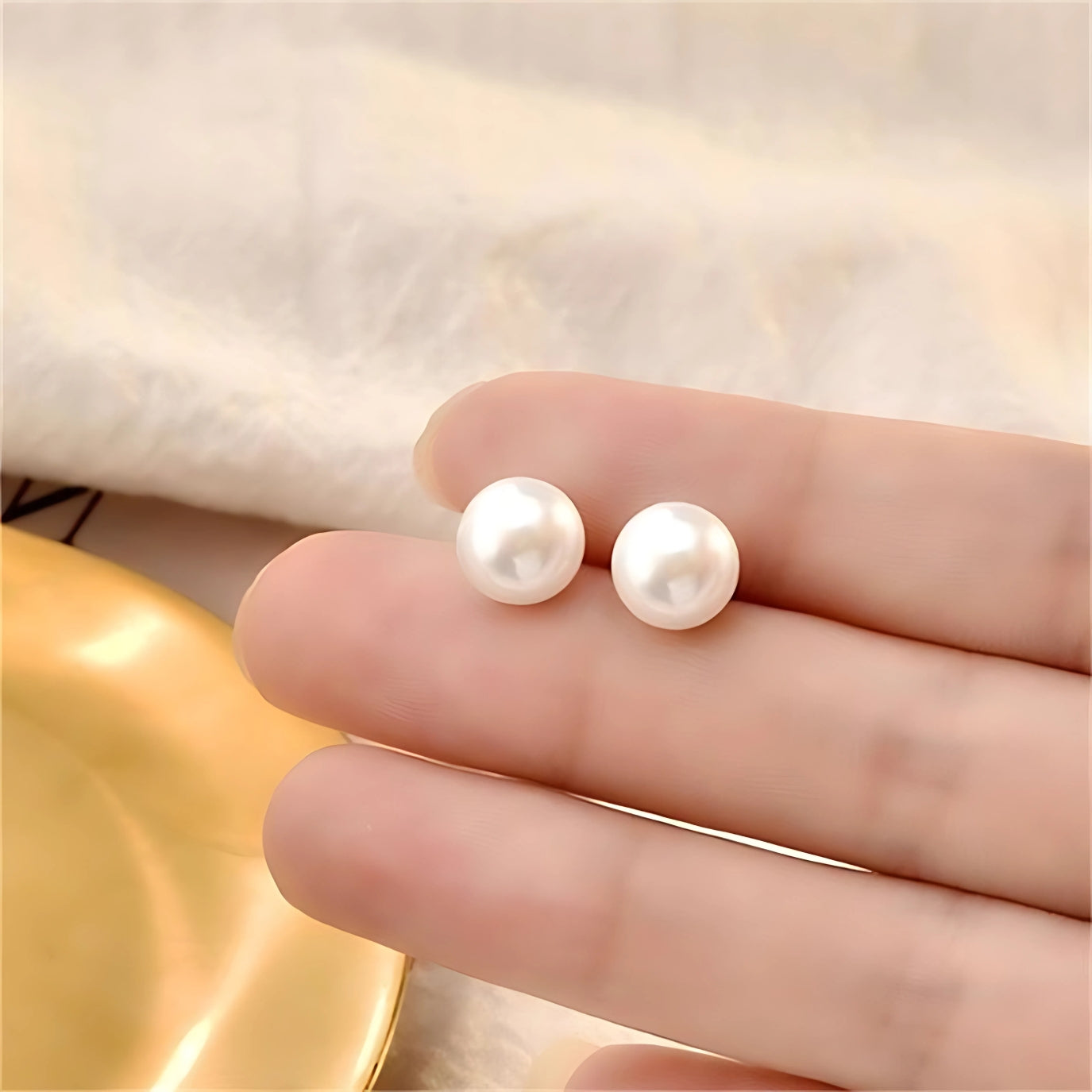Pure 925 Hallmarked Silver Freshwater Pearl Stud Earrings